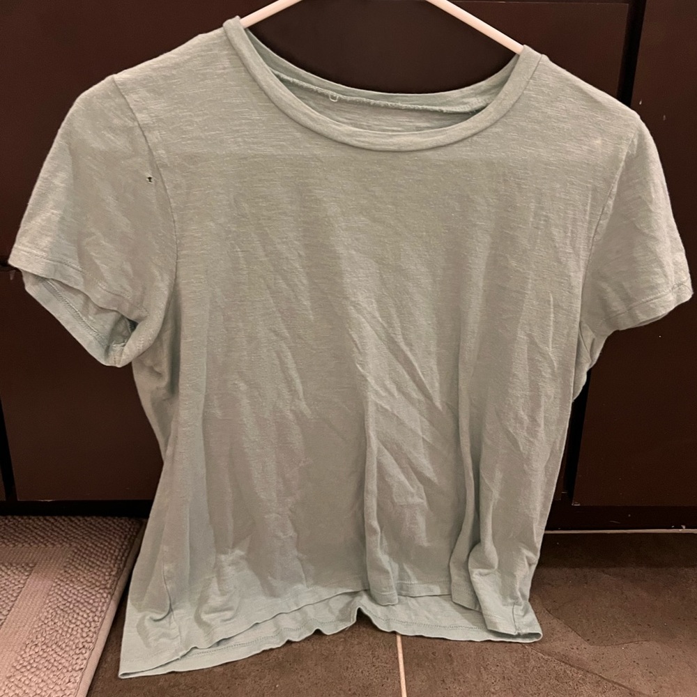 Blue cropped t-shirt from American Eagle